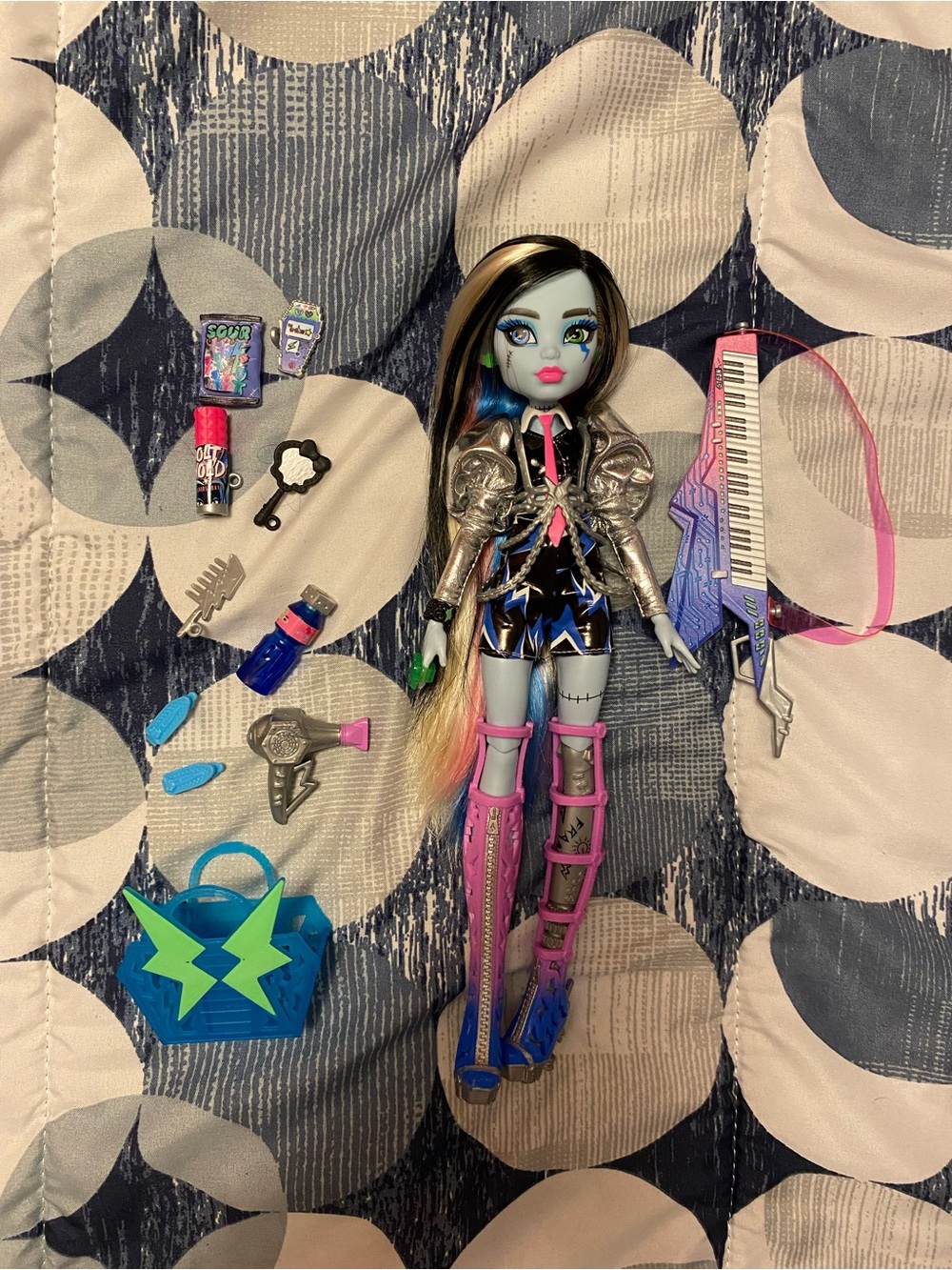 Monster High AMPED UP Frankie Stein doll!